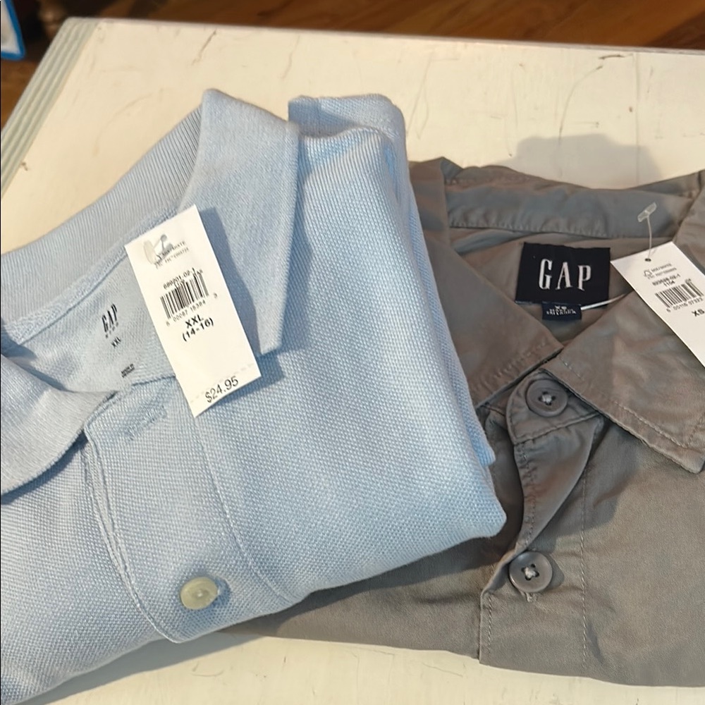 GAP Men's Button-Down Shirts in Light Blue and Gray